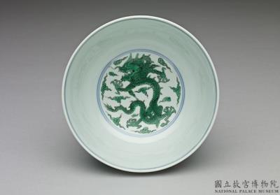 图片[2]-White bowl with five green dragons, Ming dynasty, Zhengde reign (1506-1521)-China Archive